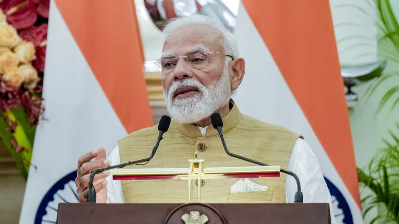 PM Modi: ഗള്‍ഫ് രാജ്യങ്ങളിലെ ഭരണാധികാരികളുമായി സംസാരിച്ച് മോദി, ആക്രമണങ്ങളെ അപലപിച്ചു