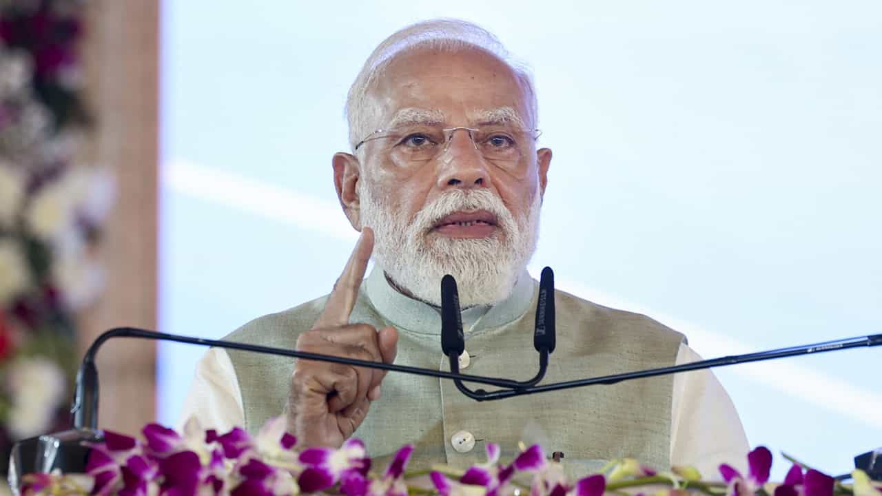 Narendra Modi: മോദി ഉച്ചയോടെ തിരുവല്ലയില്; തിരുവനന്തപുരത്തും പരിപാടി, ഗതാഗത നിയന്ത്രണം Narendra Modi: മോദി ഉച്ചയോടെ തിരുവല്ലയില്; തിരുവനന്തപുരത്തും പരിപാടി, ഗതാഗത നിയന്ത്രണം