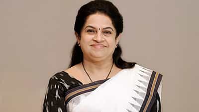 Thrissur election Nomination: നാമനിർദ്ദേശ പത്രിക നൽകാൻ മുഹൂർത്തം, പിന്നാലെ തർക്കം, സംഭവബഹുലമായി പത്മജ വേണുഗോപാലിന്റെ പത്രികസമർപ്പണം