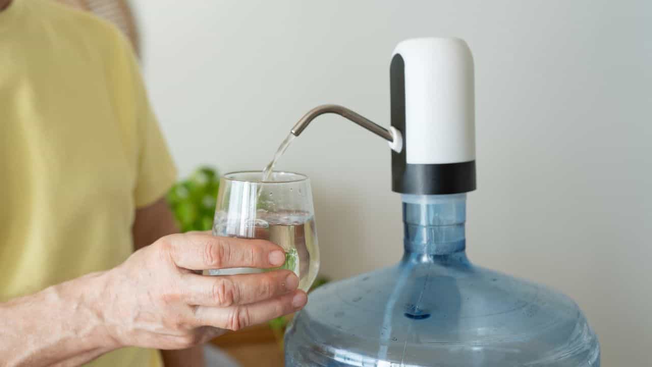 ഫിൽട്ടറിലെ വെള്ളം അപകടകാരിയോ? ഡോക്ടർമാർ പറയുന്നു, ഇത് അറിയാതെ പോകരുത്