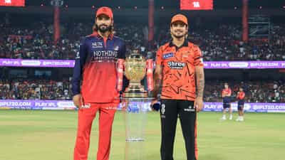 IPL 2026: ടോസ് ആര്‍സിബിക്ക്, ബൗളിങ് തിരഞ്ഞെടുത്തു; പ്ലേയിങ് ഇലവന്‍ അറിയാം