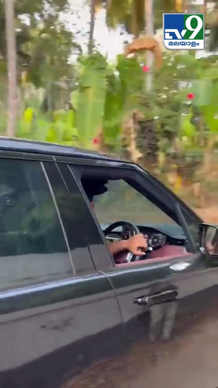 റോഹൻ കുന്നുമ്മലിനെ കാണാൻ സഞ്ജു സാംസൺ എത്തിയപ്പോൾ