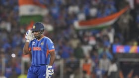 Sanju Samson: ‘തുടക്കം മുതല്‍ എന്നോടൊപ്പം കളിച്ചവരെ കാണണമെന്നുണ്ടായിരുന്നു; തിരുവനന്തപുരത്തു നിന്ന് പുറപ്പെട്ട കാര്‍ കോഴിക്കോട് ചെന്നാണ് നിര്‍ത്തിയത്’...