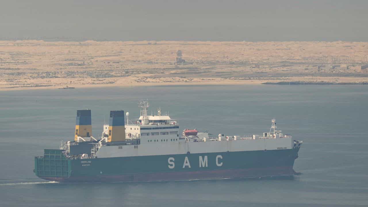 Saudi - UAE Trade rout: ഹോർമുസ് കടലിടുക്ക് ഒഴിവാക്കി യാത്രയോ? പുതിയ വ്യാപാര പാത ശക്തിപ്പെടുത്താൻ സൗദിയും യുഎഇയും Saudi - UAE Trade rout: ഹോർമുസ് കടലിടുക്ക് ഒഴിവാക്കി യാത്രയോ? പുതിയ വ്യാപാര പാത ശക്തിപ്പെടുത്താൻ സൗദിയും യുഎഇയും