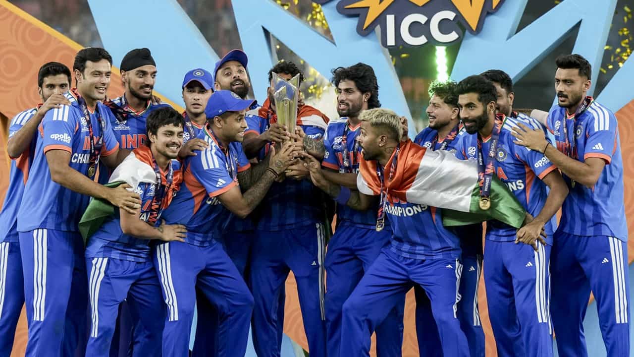 BCCI Prize Money: ആ 131 കോടി രൂപ സപ്പോര്‍ട്ട് സ്റ്റാഫുകള്‍ക്കും അവകാശപ്പെട്ടത്; ബിസിസിഐ എങ്ങനെ വീതിക്കും?