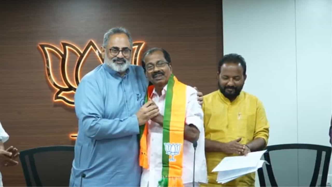 Thodiyur Ramachandran: കെപിസിസി സെക്രട്ടറി തൊടിയൂർ രാമചന്ദ്രൻ ബിജെപിയിൽ ചേർന്നു