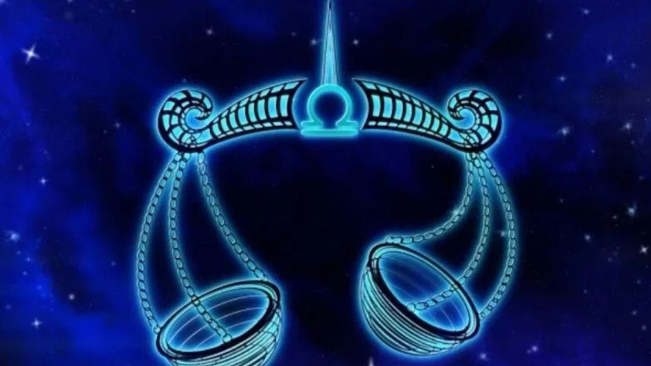 തുലാം: തുലാം രാശിക്കാർക്ക് ഈ സംക്രമണം ആരോഗ്യവും ജോലിയുമായി ബന്ധപ്പെട്ട കാര്യങ്ങളിൽ മാറ്റങ്ങൾ കൊണ്ടുവരും. ജോലിസ്ഥലത്ത് ഉത്തരവാദിത്തങ്ങൾ വർധിച്ചേക്കാം. കഠിനാധ്വാനം ചെയ്താൽ അതിനുള്ള നല്ല ഫലം ലഭിക്കും. ആരോഗ്യത്തിൽ നല്ല ശ്രദ്ധ നൽകണം. പതിവ് ദിനചര്യകൾ നിലനിർത്തുവാനായി ശ്രമിക്കുക.