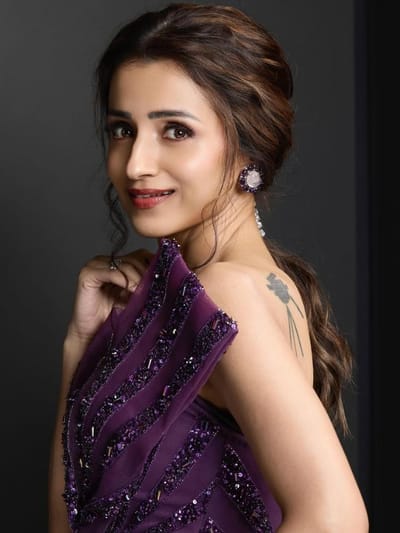 42 ലും തിളങ്ങുന്ന സൗന്ദര്യരഹസ്യം വെളിപ്പെടുത്തി തൃഷ