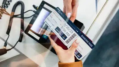 UAE Travel Update: പ്രവാസികൾക്ക് താങ്ങായി യുഎഇ, അതിർത്തികൾ തുറന്നുതന്നെ, വിസ കാലാവധി കഴിഞ്ഞവർക്കും മടങ്ങിവരാം