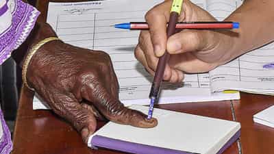 Kerala Election 2026: നാമനിർദേശ പത്രികകളുടെ സൂക്ഷ്മപരിശോധന ഇന്ന്; അപരന്മാര്‍ തലവേദന