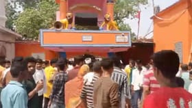 ക്ഷേത്രത്തിലെ തിക്കിലും തിരക്കിലും പെട്ട് 8 മരണം; നിരവധി...