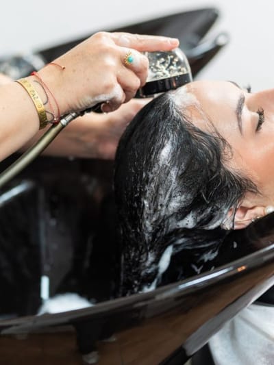 ഇവർ എന്നും മുടി കഴുകരുത്, ചുരുളൻ മുടിക്കാരും ശ്രദ്ധിക്കുക