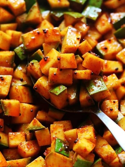 മാങ്ങ അച്ചാറിൽ പുളി കൂടുതലാണോ? ഈ സിമ്പിൾ ട്രിക്ക് പരീക്ഷിക്കൂ