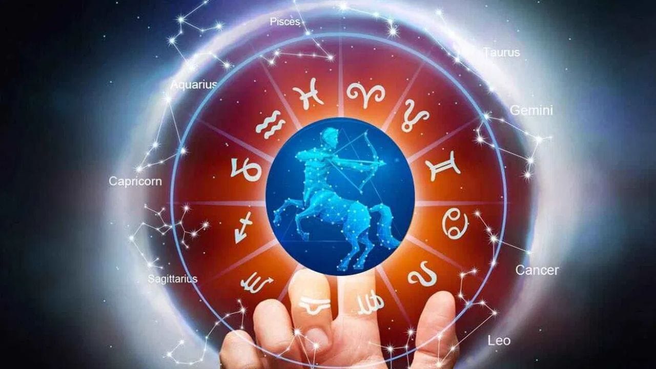 ധനു: ധനുരാശിക്കാർക്ക് ഈ സംക്രമണം നേട്ടം കൊണ്ടുവരും. ഈ കാലയളവിൽ നിങ്ങളുടെ സാമ്പത്തിക സ്ഥിതി ശക്തിപ്പെടും. പഴയ കടങ്ങളിൽ നിന്നും മുക്തി നേടാനും സാധ്യത. പുതിയ വാഹനമോ വീടോ വാങ്ങാനുള്ള അനുഗ്രഹവും ലഭിച്ചേക്കാം. ജീവിതത്തിൽ കൂടുതൽ സുഖവും സ്ഥിരതയും അനുഭവപ്പെടും.(PHOTO: TV9 NETWORK)