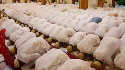 UAE Eid Al Fitr 2026: പെരുന്നാൾ നമസ്കാരം പള്ളികൾക്കുള്ളിൽ മാത്രം, യുഎഇയിൽ നിയന്ത്രണങ്ങളോടെ ആഘോഷങ്ങൾ