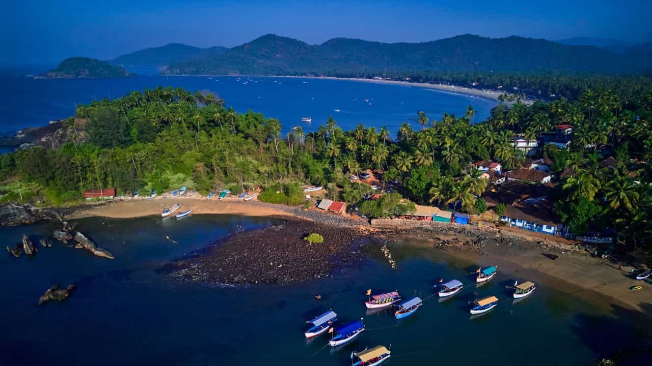 Goa Travel Guide: ബജറ്റ് യാത്രക്കാർക്കും ലക്ഷ്വറി ഇഷ്ടപ്പെടുന്നവർക്കും; വേനലിൽ ഗോവയ്ക്ക് പോകാം, കാരണം Goa Travel Guide: ബജറ്റ് യാത്രക്കാർക്കും ലക്ഷ്വറി ഇഷ്ടപ്പെടുന്നവർക്കും; വേനലിൽ ഗോവയ്ക്ക് പോകാം, കാരണം