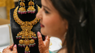 Kerala Gold Rate: സ്വർണം വാങ്ങാൻ പ്ലാനുണ്ടോ? വില കുതിപ്പിൽ തന്നെ; ഇന്നത്തെ നിരക്ക്