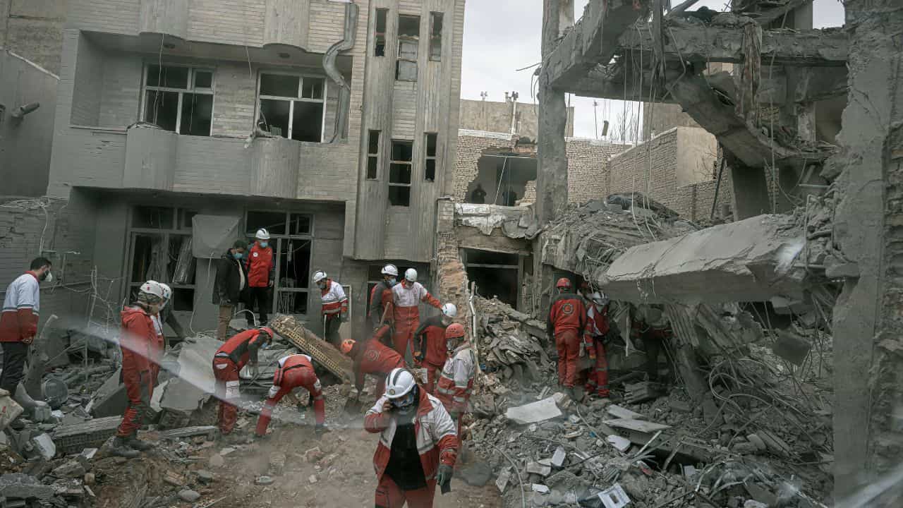 Iran Israel Conflict: വീണ്ടും യുദ്ധഭീതി; ട്രംപിൻ്റെ വാക്കിന് വിലയില്ല, ഇറാൻ്റെ ആണവ കേന്ദ്രങ്ങളിൽ ഇസ്രയേൽ ആക്രമണം Iran Israel Conflict: വീണ്ടും യുദ്ധഭീതി; ട്രംപിൻ്റെ വാക്കിന് വിലയില്ല, ഇറാൻ്റെ ആണവ കേന്ദ്രങ്ങളിൽ ഇസ്രയേൽ ആക്രമണം