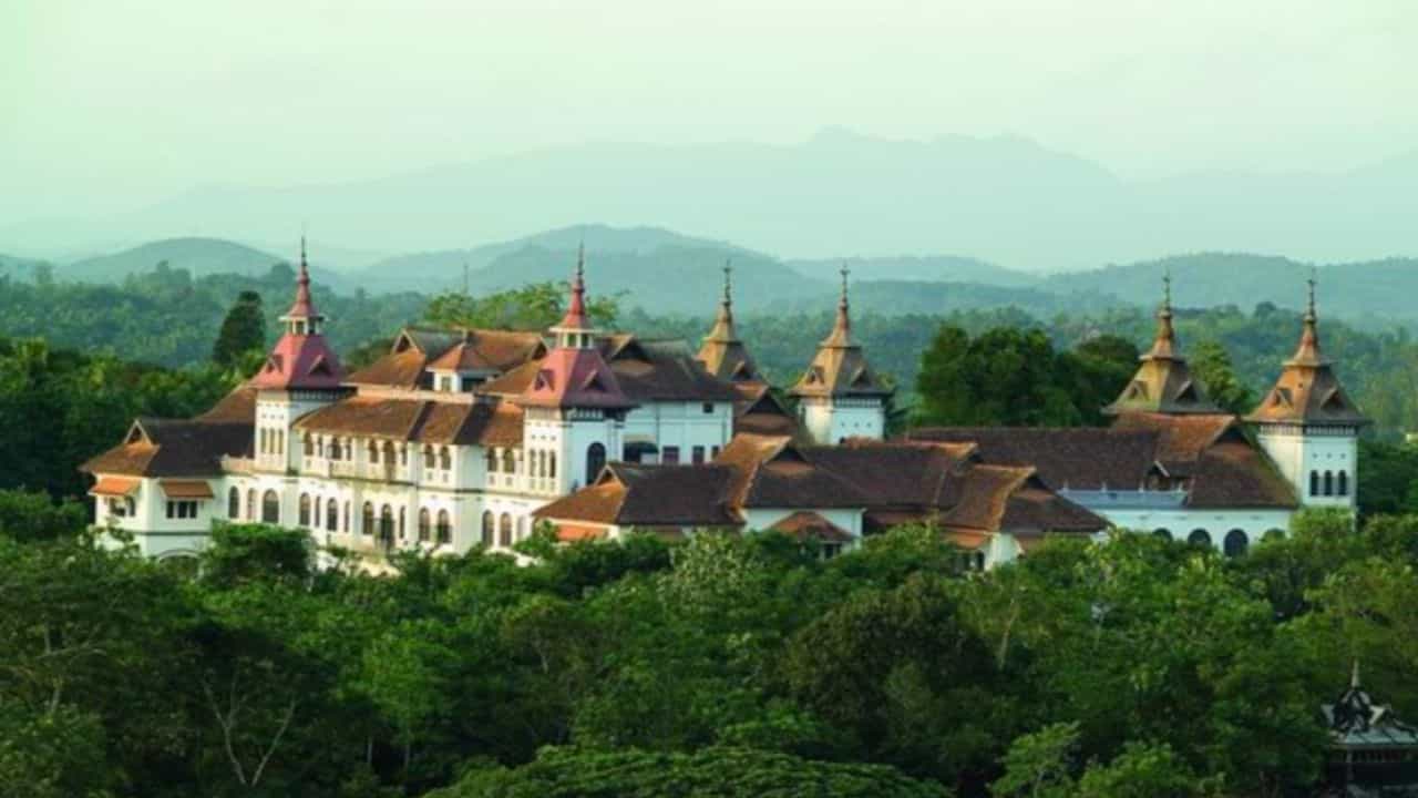 Kavadiyar Palace Theft: കവടിയാർ കൊട്ടാരത്തിൽ മോഷണം എളുപ്പമല്ല... കള്ളൻ കപ്പലിലോ?, സന്ദർശകരുടെ ലിസ്റ്റെടുത്തു..