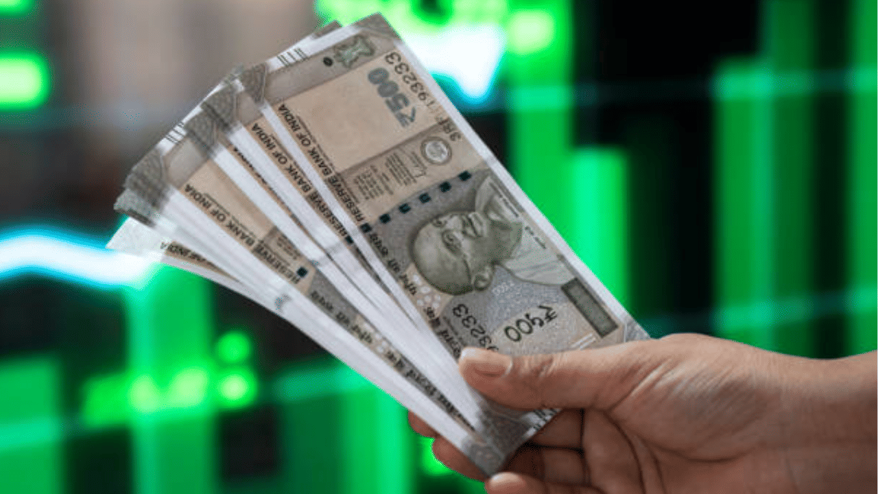8th Pay Commission: പെൻഷൻ 25,000 രൂപയായേക്കും, കാത്തിരിക്കേണ്ടത് എന്ന് വരെ? 8th Pay Commission: പെൻഷൻ 25,000 രൂപയായേക്കും, കാത്തിരിക്കേണ്ടത് എന്ന് വരെ?