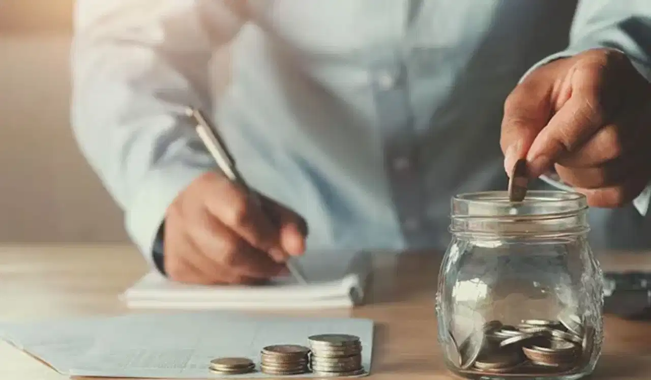 Eid salary : പ്രവാസികൾക്ക് സന്തോഷ വാർത്ത, സ്വകാര്യ മേഖലയിൽ ശമ്പളം നേരത്തെ നൽകും, കർശന നിർദ്ദേശമെത്തി