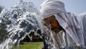ചുട്ടുപൊള്ളി എത്ര നാൾ? മഴ ഈ ജില്ലകളിൽ മാത്രം, ഇന്നത്തെ കാലാവസ്ഥ