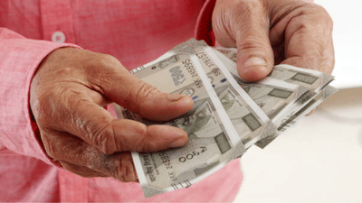 Kerala Welfare Pension: ക്ഷേമ പെൻഷൻ വിതരണം ഇന്ന് മുതൽ, വിഷു സമ്മാനം എത്ര?