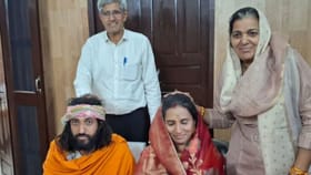 'ഐഐടി ബാബ' വിവാഹിതനായി; ബെംഗളൂരു എഞ്ചിനീയർ വധു