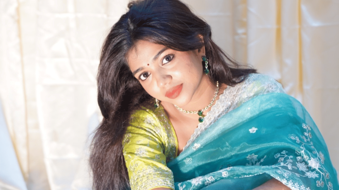 സോഷ്യൽ മീഡിയയിലൂടെ ഏറെ സുപരിചിതയായ ആളാണ് അമല ഷാജി. തിരുവനന്തപുരം സ്വദേശിനിയായ അമല തമിഴ് റിലേറ്റജ് റീലുകളിലൂടെയും കണ്ടന്റുകളിലൂടെയുമാണ് കൂടുതൽ ശ്രദ്ധിക്കപ്പെട്ടത്. ഇപ്പോഴിതാ, പുതിയ നേട്ടം കൂടി താരത്തെ തേടി എത്തിയിരിക്കുകയാണ്.
