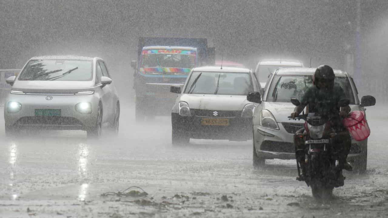 Bengaluru Weather: ബെംഗളൂരുവില്‍ കൊടുംചൂടിന് വിട; ഇനി അതിശക്തമായ മഴയുടെ നാളുകള്‍