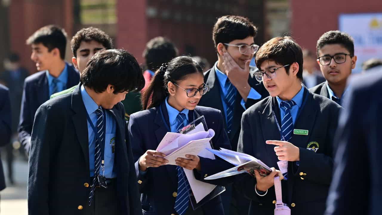 CBSE 12th Result 2026: സിബിഎസ്ഇ 12-ാം ക്ലാസ് ഫലം ഉടൻ പുറത്തുവരുമോ? വ്യാജ പ്രചരണങ്ങളിൽ വീഴരുത്, യഥാർത്ഥ വിവരങ്ങൾ