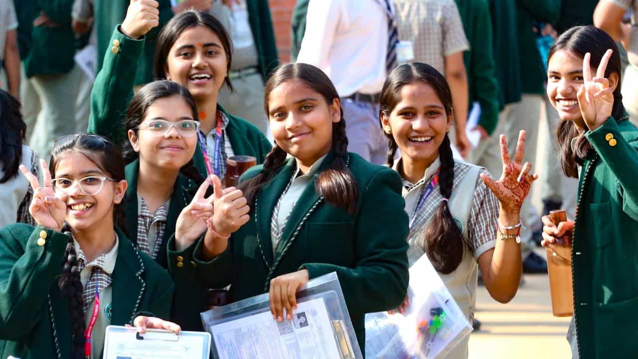 CBSE Results 2026: സിബിഎസ്ഇ 10, 12 പരീക്ഷാഫലം ഏപ്രിലിലോ മെയ് മാസത്തിലോ? ഫലം അറിയാൻ ചെയ്യേണ്ടത് CBSE Results 2026: സിബിഎസ്ഇ 10, 12 പരീക്ഷാഫലം ഏപ്രിലിലോ മെയ് മാസത്തിലോ? ഫലം അറിയാൻ ചെയ്യേണ്ടത്
