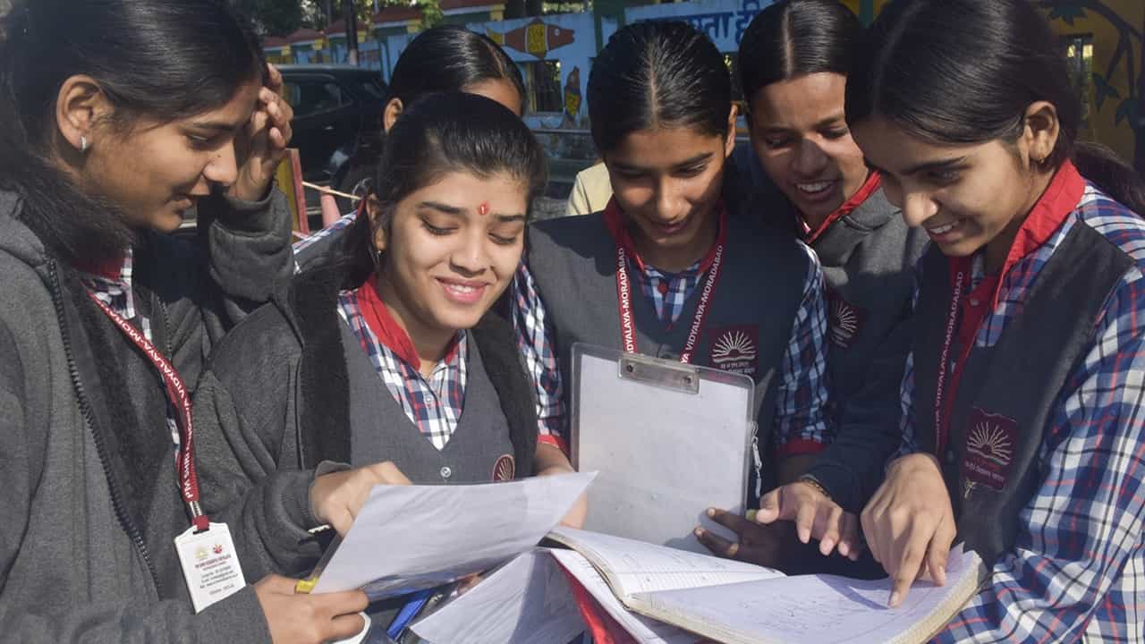 CBSE Class 10 Result 2026: കാത്തിരിപ്പിന് വിരാമം! സിബിഎസ്ഇ പത്താം ക്ലാസ് റിസള്ട്ട് പുറത്ത്; ഫലം പരിശോധിക്കേണ്ടത് ഇങ്ങനെ CBSE Class 10 Result 2026: കാത്തിരിപ്പിന് വിരാമം! സിബിഎസ്ഇ പത്താം ക്ലാസ് റിസള്ട്ട് പുറത്ത്; ഫലം പരിശോധിക്കേണ്ടത് ഇങ്ങനെ