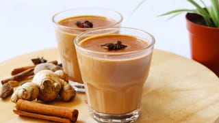 High Cholesterol: കൈ നോക്കി ഭാവി അല്ല, കൊളസ്ട്രോൾ കണ്ടുപിടിക്കാം; ഈ ലക്ഷണങ്ങളെ അവഗണിക്കല്ലേ