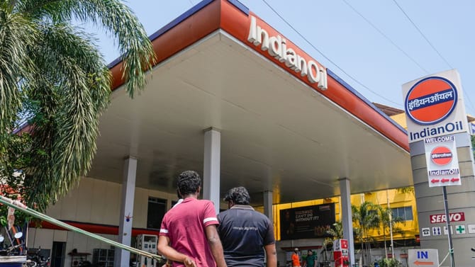 ഡീസലിൻ്റെയും വിമാന ഇന്ധനത്തിൻ്റെയും കയറ്റുമതി തീരുവ വർധിപ്പിച്ച്