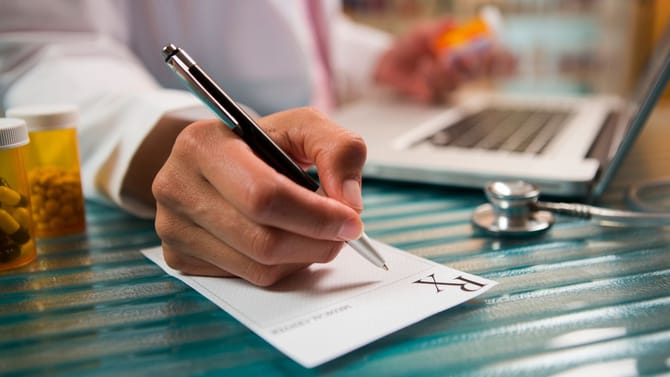 വ്യക്തമായി വായിക്കാനാകുന്ന കുറിപ്പടി നൽകാൻ ഡോക്ടർമാർക്ക്...