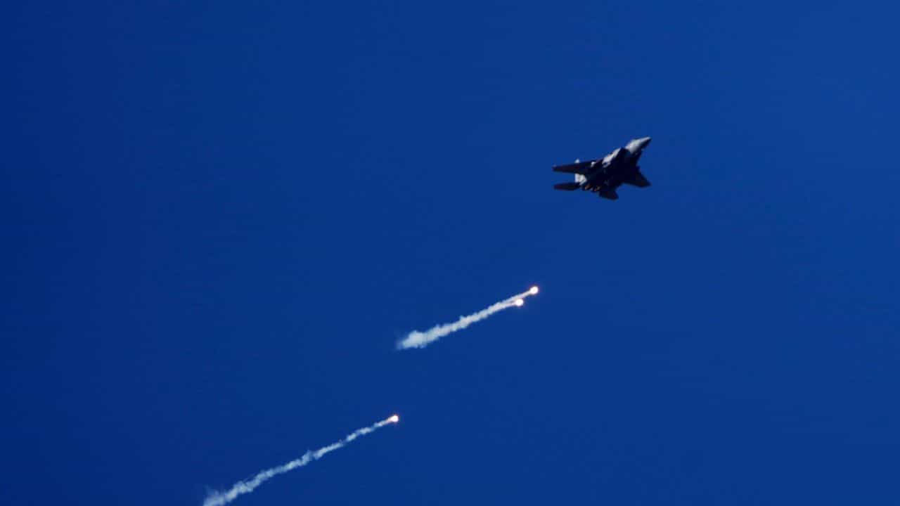 Middle East Conflict: ട്രംപിന്‌ അടിപതറി തുടങ്ങി? യുഎസ് യുദ്ധവിമാനം വെടിവെച്ചിട്ട് ഇറാന്‍