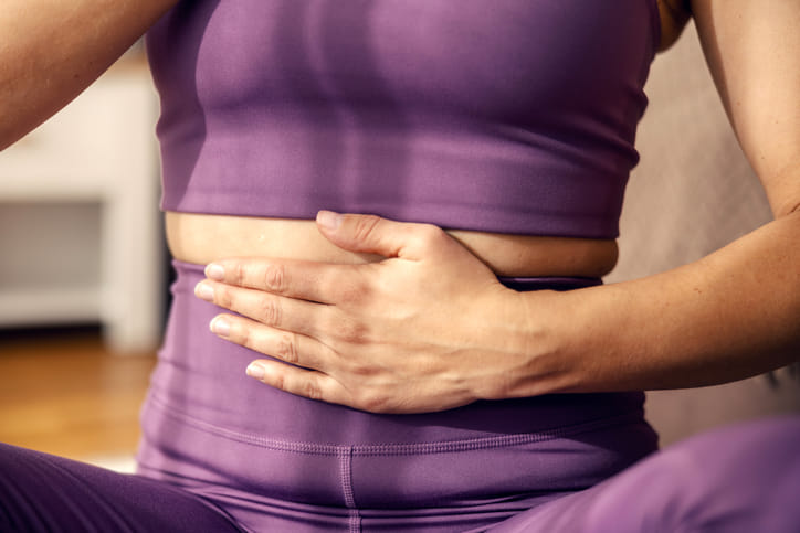 ഭക്ഷണ ശുചിത്വം: ചൂടുകാലത്ത് ഭക്ഷണം പെട്ടെന്ന് കേടാകാനൂള്ള സാധ്യത വളരെ കൂടുതലാണ്. അതിനാൽ ഭക്ഷണം പഴകിയോ എന്ന് പരിശോധിച്ച് ശേഷം മാത്രം കവിക്കുക. പാകം ചെയ്ത ഉടനെ ആഹാരം കഴിക്കാനും ശ്രദ്ധിക്കുക. പുറത്തുനിന്നുള്ള ജ്യൂസുകളും ഭക്ഷണങ്ങളും കഴിക്കുമ്പോൾ പ്രത്യേക ശ്രദ്ധിക്കുക. 