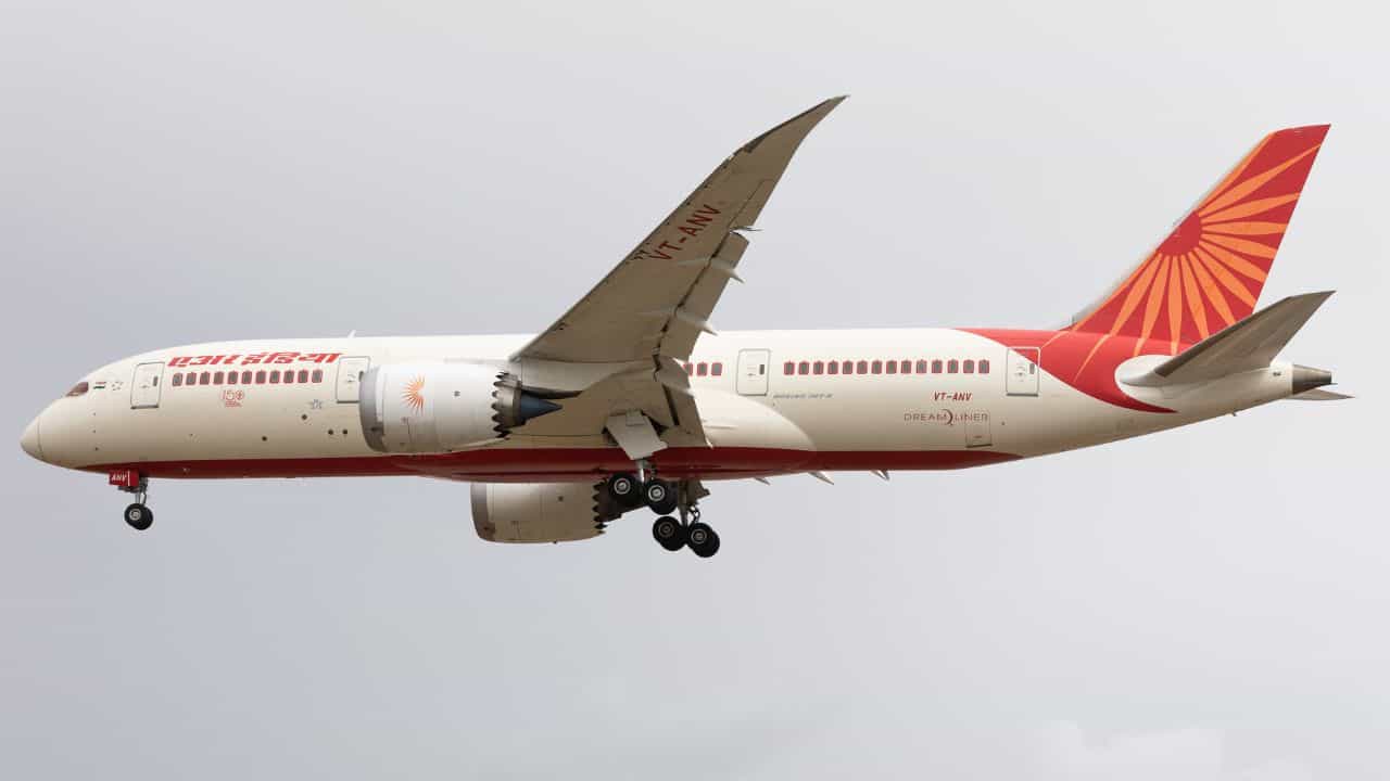 Gulf Travel: പ്രവാസികൾക്ക് ആശ്വാസം: ഗൾഫ് വ്യോമപാതകൾ തുറക്കുന്നു; യാത്രക്കാർ ശ്രദ്ധിക്കേണ്ട പുതിയ മാറ്റങ്ങളും എയർലൈൻ അപ്‌ഡേറ്റുകളും