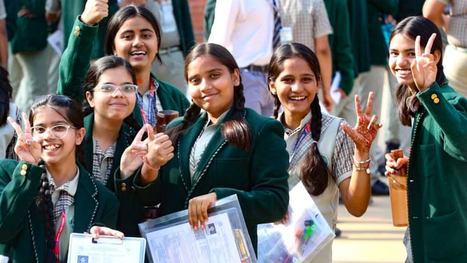 യുഎഇയിൽ സ്കൂളുകൾ വീണ്ടും തുറക്കുന്നു