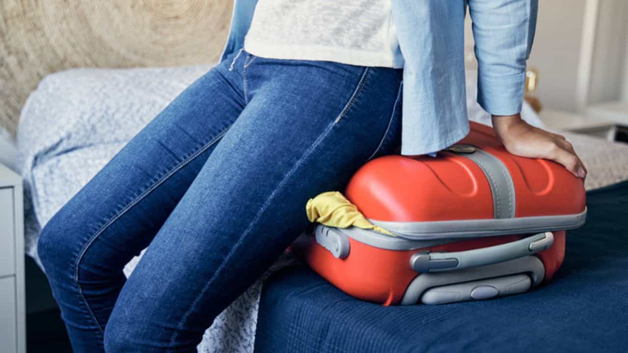 Summer Healthcare: വേനലിൽ ഇറുകിയ ജീൻസ് ധരിക്കുന്നത് അപകടകരം?; കാരണവും ഉണ്ടാകുന്ന ദോഷങ്ങളും