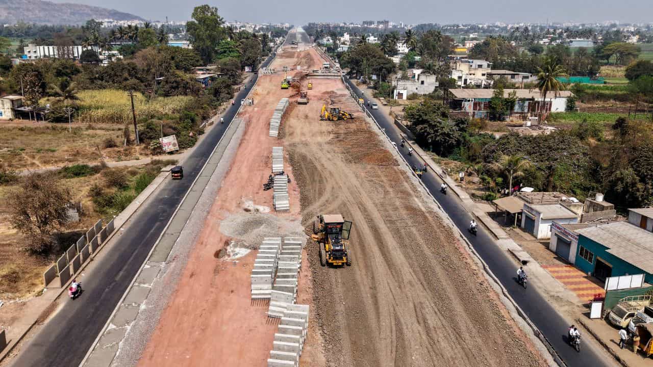 Kochi Elevated Highway: കൊച്ചിക്കാര്‍ക്ക് വീണ്ടും നിരാശ; എലവേറ്റഡ് ഹൈവേ ഏപ്രിലിലും തുറക്കില്ല