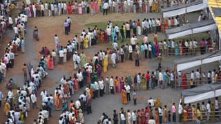 Jhanvi Kapoor: ‘അമ്മയെ അവർ വിളിച്ചിരുന്നത് അങ്ങനെയായിരുന്നു’; ശ്രീദേവിയെ കുറിച്ച് ജാൻവി കപൂർ