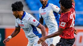 ഇങ്ങനെയുമുണ്ടോ ദാനശീലര്‍? എല്ലാ ടീമുകള്‍ക്കും പോയിന്റ് നല്‍കും