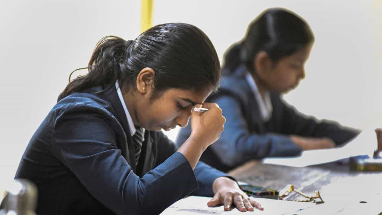 Kerala Minimum Mark Exams: മിനിമം മാർക്ക് മുഖ്യം, നാല് ക്ലാസുകളിലെ കുട്ടികൾക്ക് വീണ്ടും പരീക്ഷ, തീയ്യതി പുറത്ത്