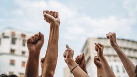 ഹർത്താൽ ചൂടിൽ കേരളം; പല സ്ഥലങ്ങളിലും വാഹനങ്ങൾ തടഞ്ഞ് പ്രതിഷേധം