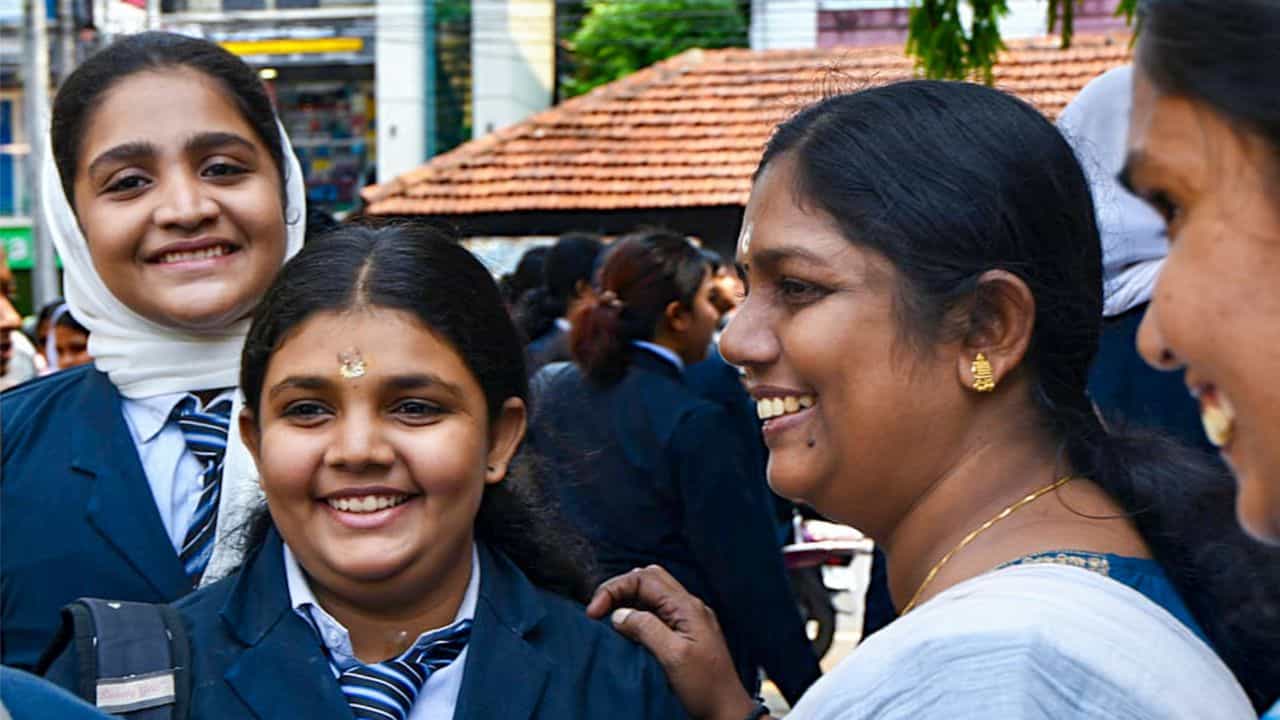 Kerala SSLC Result: എസ്എസ്എൽസി ഫലം പ്രഖ്യാപിച്ചാൽ ആദ്യം എവിടെ നോക്കണം?; ഒരൊറ്റ ക്ലിക്കിൽ റിസൾട്ട് അറിയാം, ലിങ്കുകൾ ഇതാ