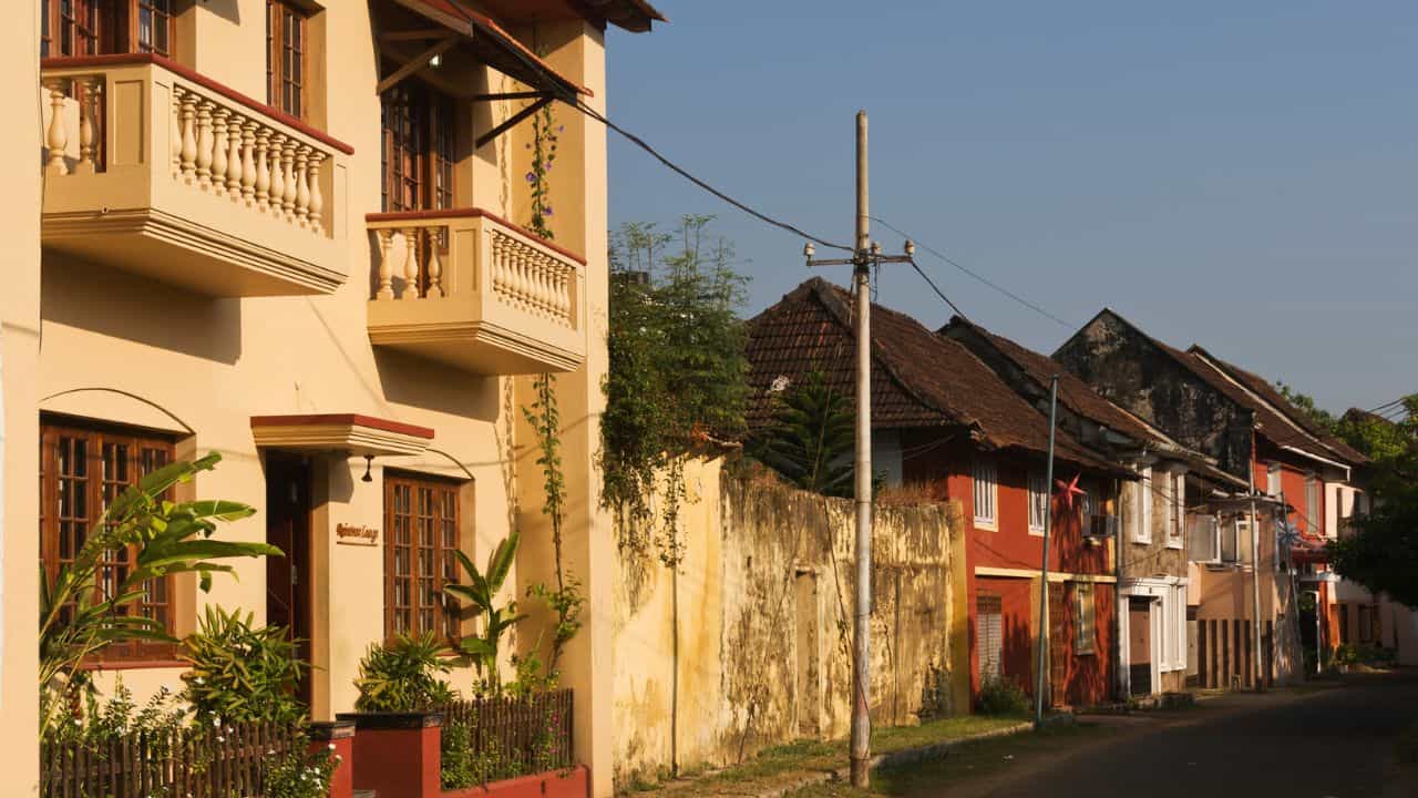 Kochi Rent: കൊച്ചി പഴയ കൊച്ചിയല്ല! വാടക കൊടുത്ത് മുടിയും, നഗരം വിട്ടാലോ?