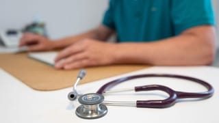 Kerala Rain Alert: ചൂട് നോക്കേണ്ട… വേനൽമഴ നാളെമുതൽ ശക്തം, കരുതേണ്ട ജില്ലക്കാർ ഇവരെല്ലാം