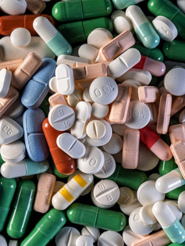 മരുന്ന് കഴിച്ചശേഷം  ചായ കുടിക്കാമോ? ആരോഗ്യപ്രശ്‌നമുണ്ടാകുമോ?